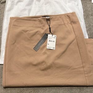 T Tahari women’s Stretch Knit skirt - Camel